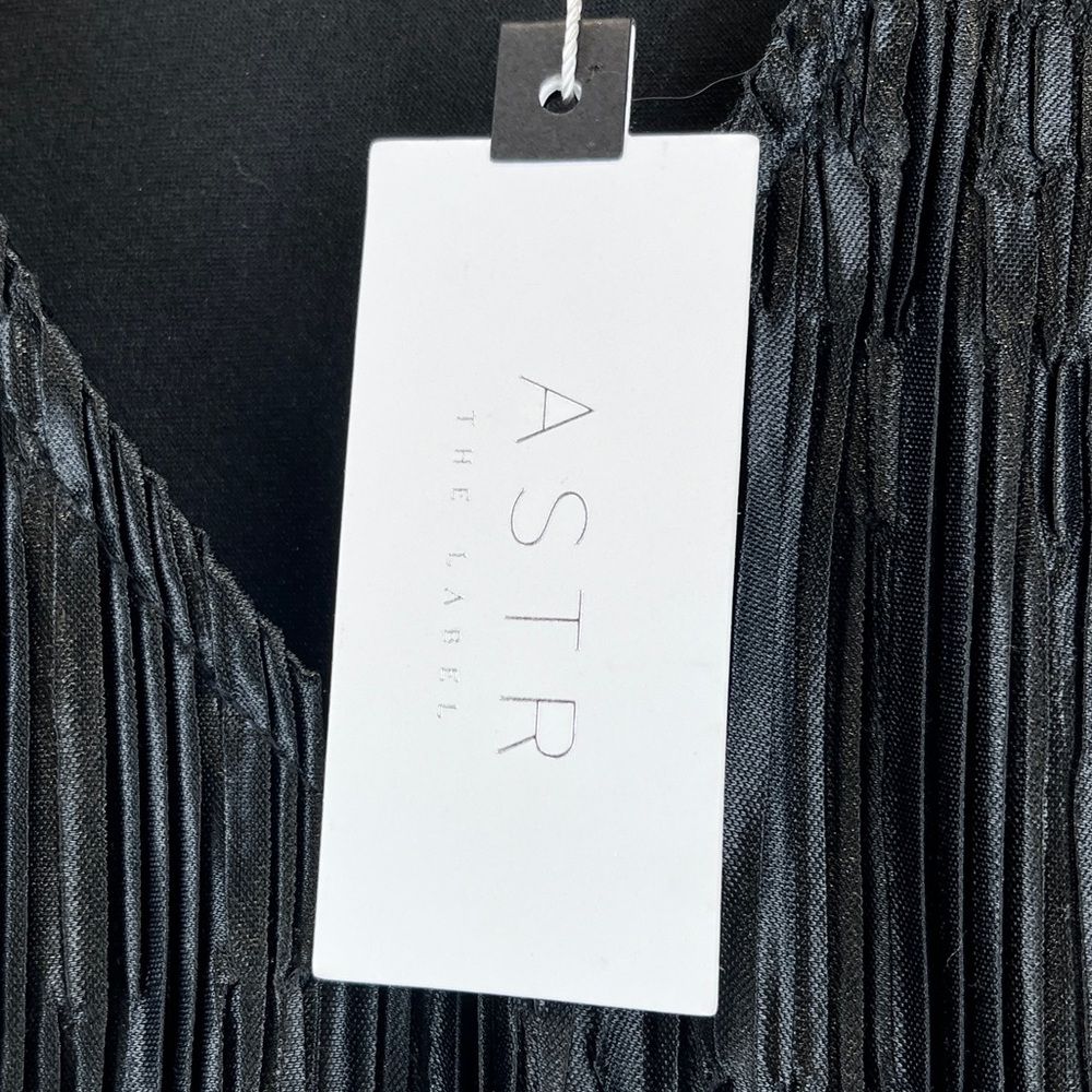NEW ASTR the LABEL Nyah Satin Plissé Bodycon Dress Black Sz M - Picture 12 of 15
